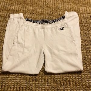 Woman’s Hollister sweatpants